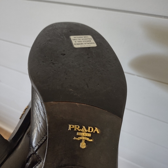 High PRADA leather boots - Picture 5 of 12